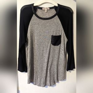 Monteau Women's Crew Neck Gray & Black Top With 3/4 Mesh Sleeves. Size Small